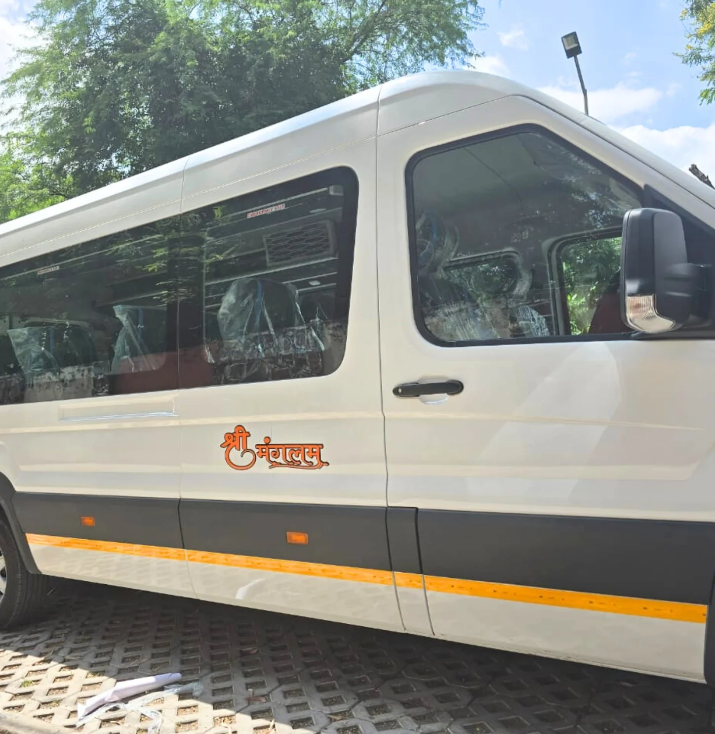 Urbania Tempo Traveller in Udaipur